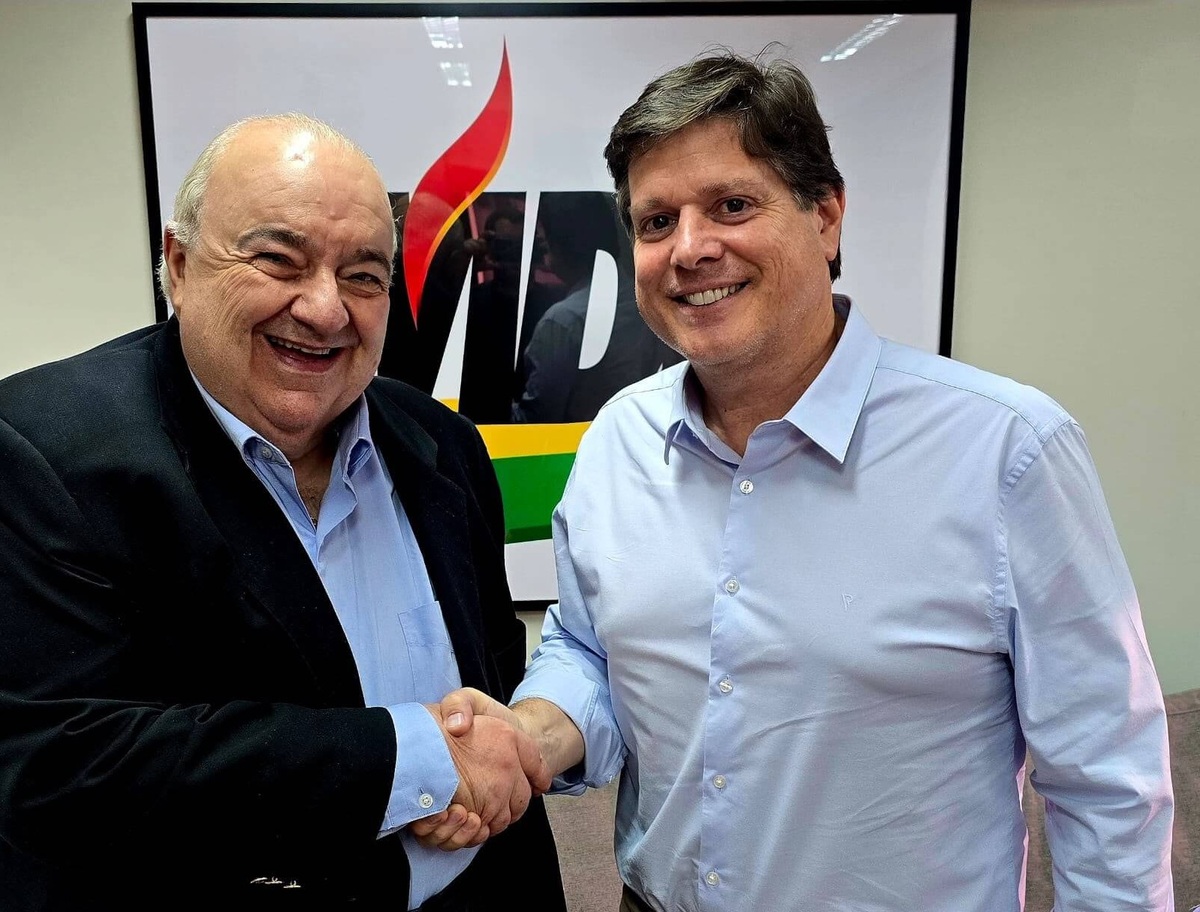 MDB abre mão de candidatura ao Planalto e fortalece projeto de Rafael Greca no Paraná