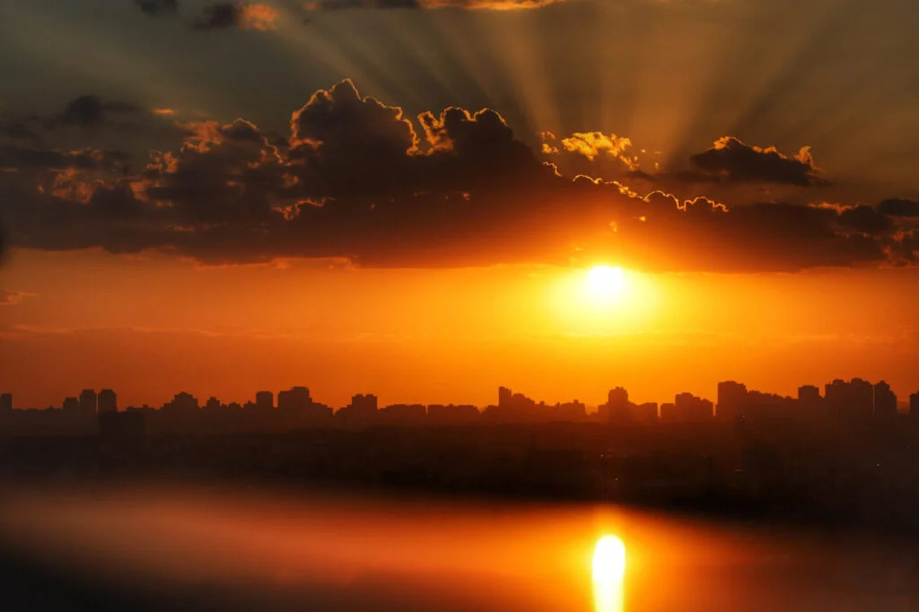 Calor de 32,5°C no Paraná em pleno inverno: veja até quando dura o veranico